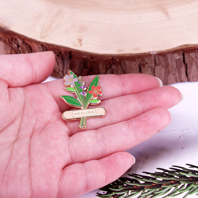1pc Pin Enamel Bunga Herbal 